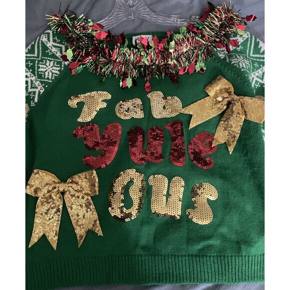 Planet Heart Women’s Size Medium Fab Yule Ous Christmas Sweater Green Sequin Bow - Picture 2 of 4